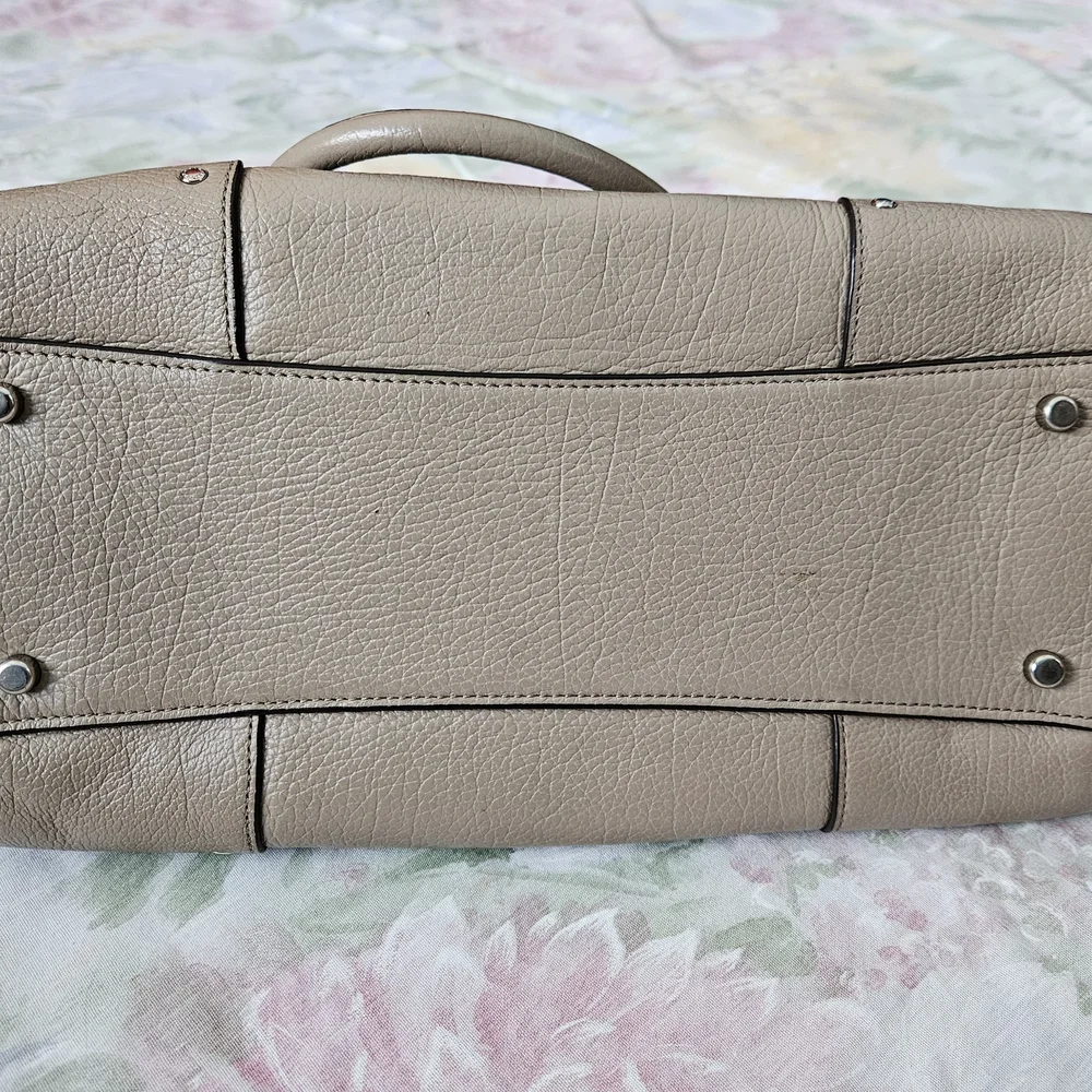 Coach Mercer 30 Taupe Soft Pebble Leather Satchel Handvag Cross Body - Picture 4 of 5